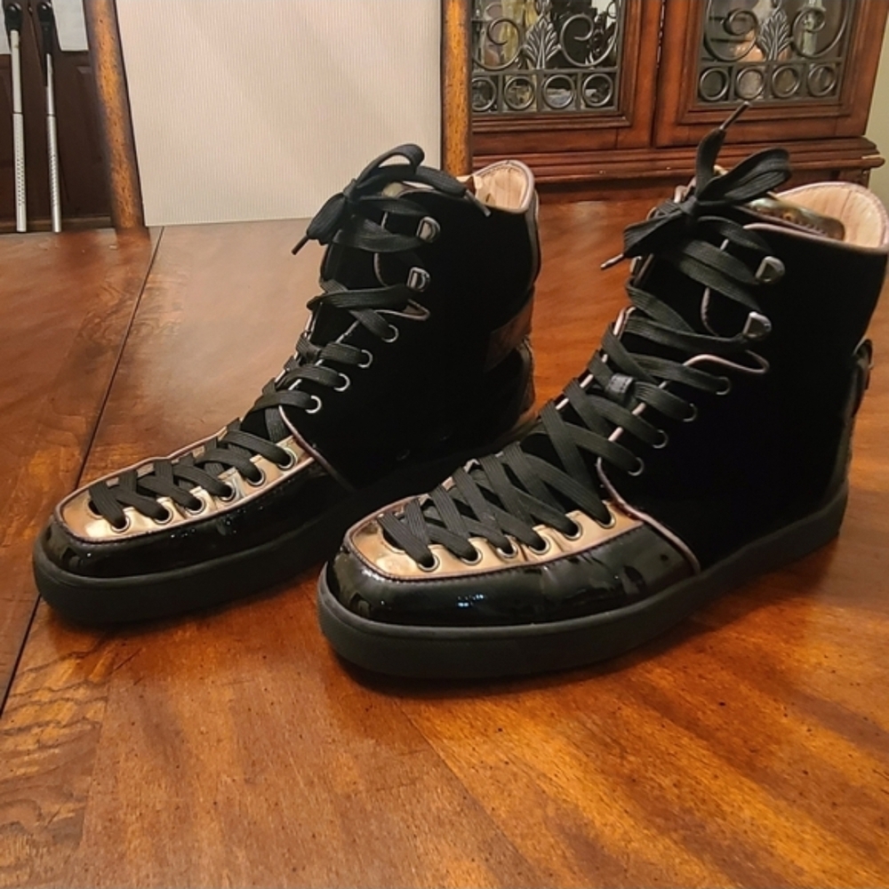 Christian Louboutin Alfie Flat Trainer Black And Gold 42.5 US High Top Sneaker